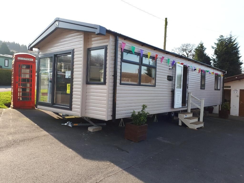 Classic holiday home on premier caravan park. SWIFT ANTIBES